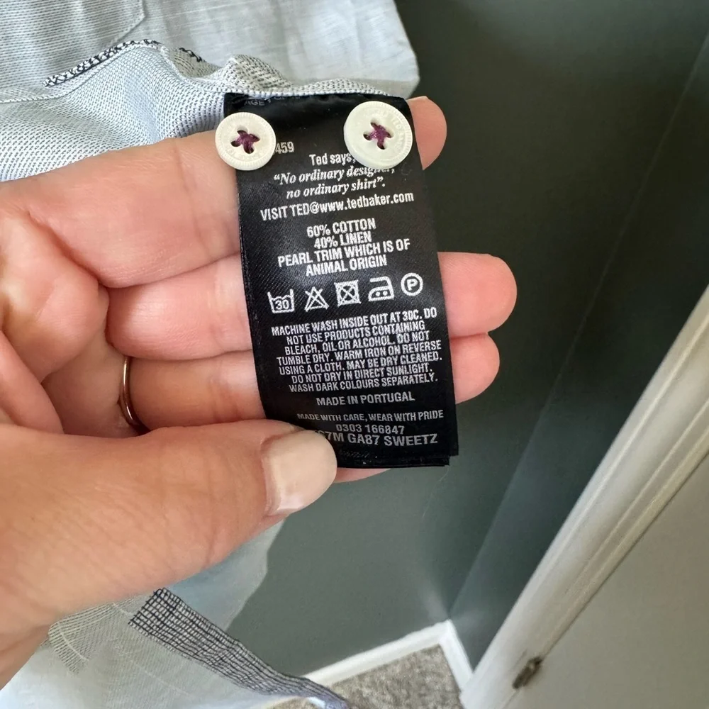 Ted Baker London Short Sleeve Button Down Shirt Size 5 (XL) - Picture 5 of 5